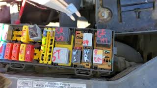 2005 Ford Taurus AC Relay & Fuse