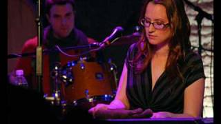 Piano backing (karaoke) for Ingrid Michaelson&#39;s &#39;I Can&#39;t Help Falling In Love&#39;