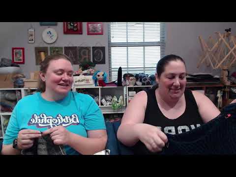 TheKnitGirllls Ep534 - Purple is for People