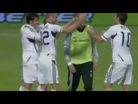 Michel Teló Singing with  Neymar - Football Celebration Craze Full HD