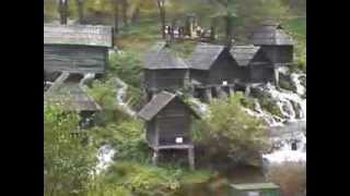 preview picture of video 'Bosnia and Herzegovina, Jajce, water mills at Pliva lakes'