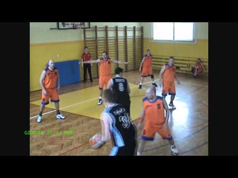 Liga Okręgowa Koszykówki 2010/2011 GZOKSTiP Konopiska - OSiR Kłobuck 4 kwarta