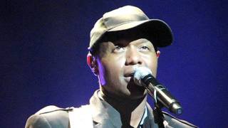 Fix You by Javier Colon, The Voice Concert, Rosemont, IL, video by Sam Bernero (toni7babe)