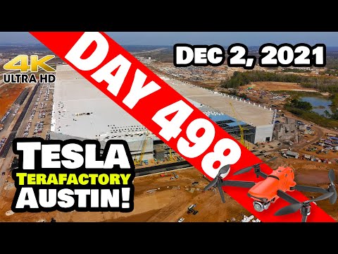 Tesla Gigafactory Austin 4K  Day 498- 12/2/21- MORE PAVEMENT, CEMENT, ROOF INSULATION AT GIGA TEXAS!