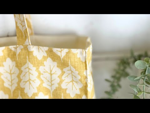How to add a gusset to a tote bag. How to make a lined, boxed tote bag-perfect for beginners.