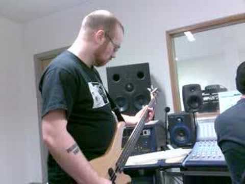 Recording Bass with Hitcher