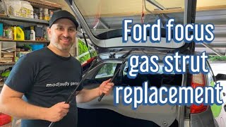 Ford Focus replacing tailgate and boot gas struts