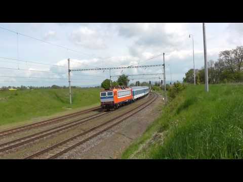 ČD 362 001 na R910 s hezkým pozdravem.