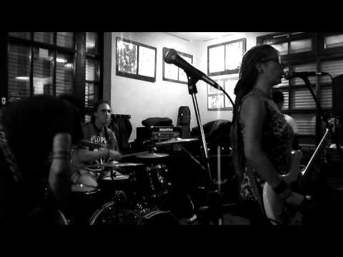 Rosa Parks - Rosa Parks (8/11/2014, Praha - Café Na půl cesty)