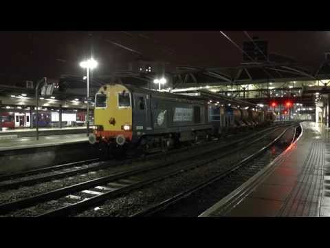 DRS 20304 + 30305 Thrash! 3S22 Gilberdyke - Todmorden at Leeds 14/10/2014