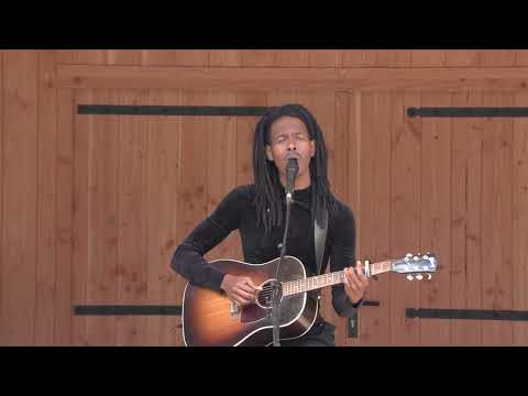 Jeangu Macrooy, Aisa