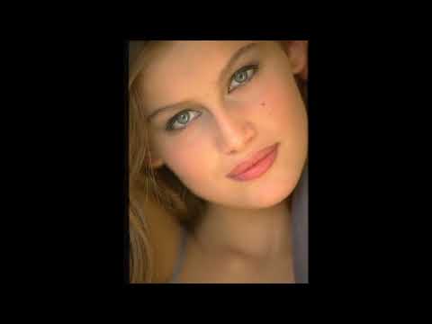 Sexy And Beautiful Photos Of Laetitia Casta