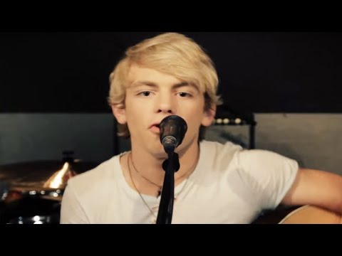 R5 | Loud Acoustic Performance | R5Friday