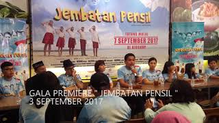 Download lagu WOW !!! Jembatan Pensil gala premiere. mp3 Download lagu WOW !!! Jembatan Pensil gala premiere. mp3