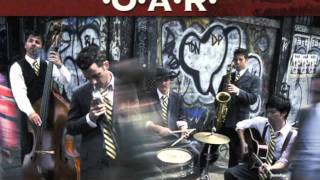 Dareh Meyod/ About Mr. Brown