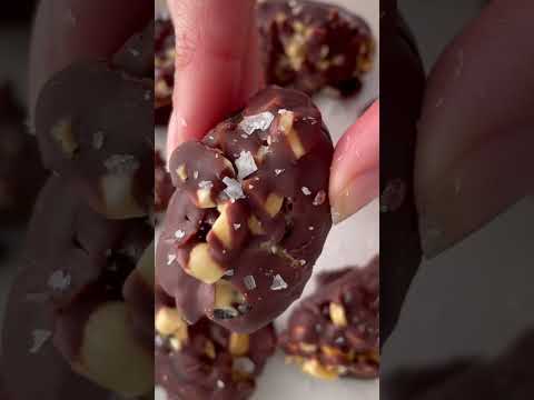 These Snickers Stuffed Dates makes it SO easy to eat healthy