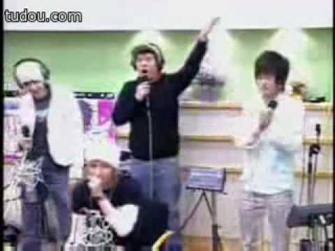 070404 Sukira - Kyu Hyun Singing and Dancing to Rokkuguh