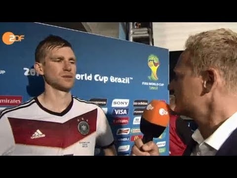 FIFA WM 2014 - Per Mertesacker im ZDF-Interview nach dem Algerien-Spiel (30.06.2014)