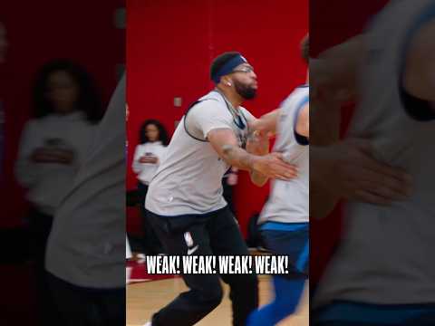 Anthony Davis Mic’d up at Mavs practice 🗣️