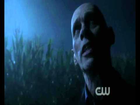 Smallville - 10x01 - Lazarus - Lois IS the Scarecrow