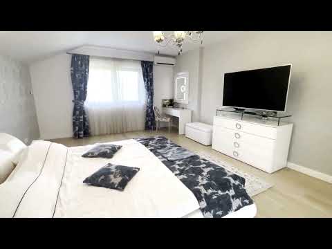 Casă de vânzare în Cornu ! In mijlocul naturii, 2 case si un teren generos de 1042 mp. #imobiliare