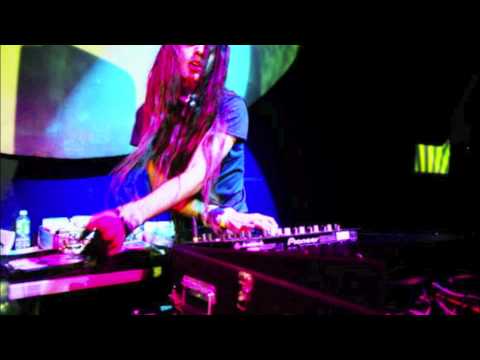 Ellie Goulding - Lights (Bassnectar Remix)