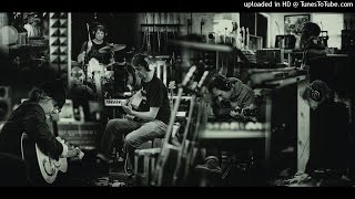 Wilco - Far, Far Away (live on KCRW&#39;s Morning Becomes Eclectic 1996 -11-13)