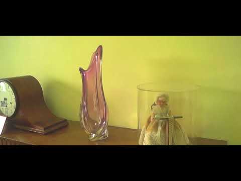 take a tour at Ben-Gurion's house in Tel-Aviv