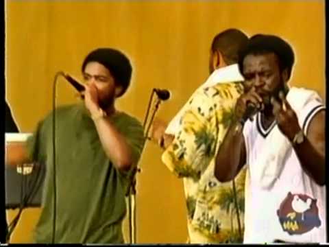 The Roots - Ain't Sayin' Nothin' New (Woodstock '99)
