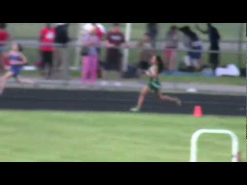 Lauren Burnett 800m at County