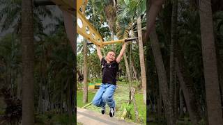 Download lagu Alvaro mencoba Bergantung #keripikkentangmasboy #shorts #youtubeshorts #fyp #trending mp3