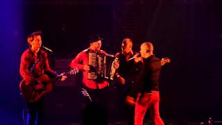 Aldebert - 2013 - Lens - 18 Qu'est ce qu'on va faire de toi