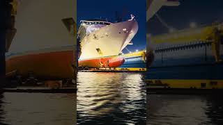 A giant Cruise ship out of the ocean 😳⚓ | This is how massive ships get repaired ⚒️🚢