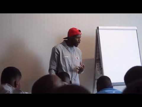 Vin tande kijan Hervé Bazile tap motive grenadye yo