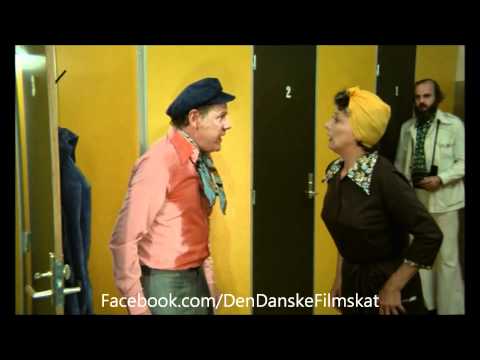 Alt på et bræt (1977) - Toilettet bryder sammen