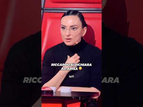 Ti capiamo benissimo Riccardo, come si fa a non innamorarsi di Arisa? 😍#TheVoiceGenerations