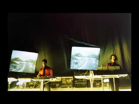 Kraftwerk live 1981-12-09 Alte Oper, Frankfurt (2 sources mix, complete)