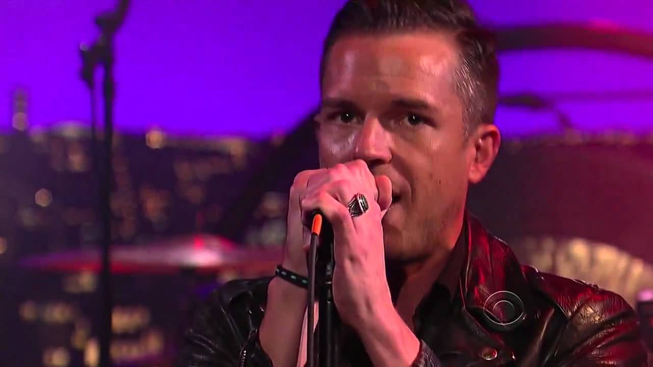 The Killers - Runaways (Live on Letterman) HD - YouTube