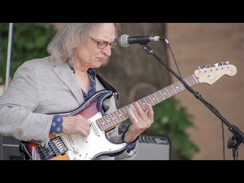 Sonny Landreth - "Walkin’ Blues" (Live at the 2019 Dallas International Guitar Festival)