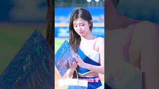 Re: [新聞] 李珠珢球場「低頭落淚片」瘋傳！富邦育樂