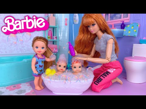 Barbie & Ken Doll Family Evening & Bathroom Routine with New Baby Twins