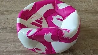 Fotbalový míč Adidas Tiro Club velikost 3 bílo-růžový