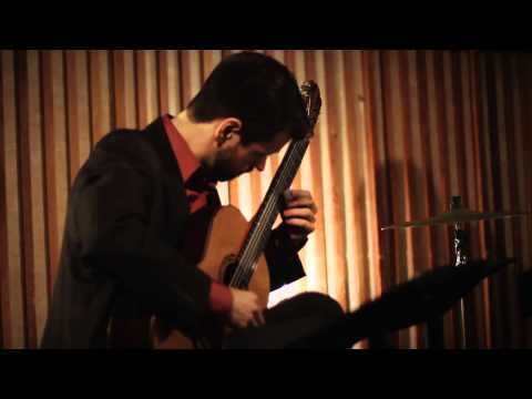 'Mundus Canis' - George Crumb [Nemanja Ostoich, guitar - Gregory Messa, percussion]