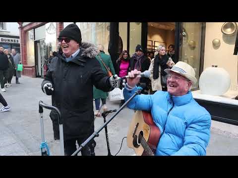 Passer-by (Ozzy) Joins Jimmy C and Performs "Matchstalk Men & Matchstalk Cats & Dogs" Brilliantly.