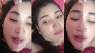 Download lagu Desahan Tante Gita sebelum tidur kasih keindahan bikin gemes🤩 mp3