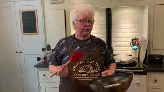 Cooking the Books with Val McDermid 5: Karen Pirie's Pad Khing