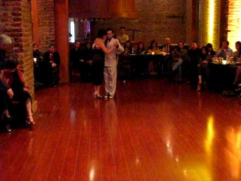  Paulina Cazabon Goméz  and  Alejandro Hermida  are  dancing  to  the  milonga  "  Milonga De Mis Tiempos  "
