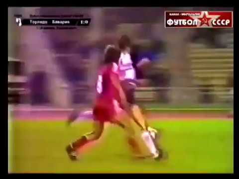Paul Breitner (Bayern Munique) - 15/09/1982 - Torpedo Moscou-URS 1x1 Bayern Munique - 1 gol