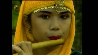 Download lagu 01. Nasida Ria - Perdamaian mp3 Download lagu 01. Nasida Ria - Perdamaian mp3
