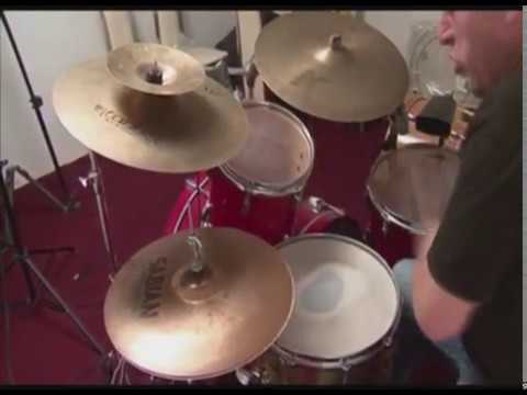 Faton Aliu - Mësim i kalimit në bateri - Drums fill lesson